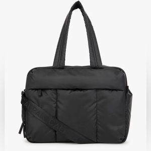 CALPAK Luka Duffle in the color MATTE BLACK